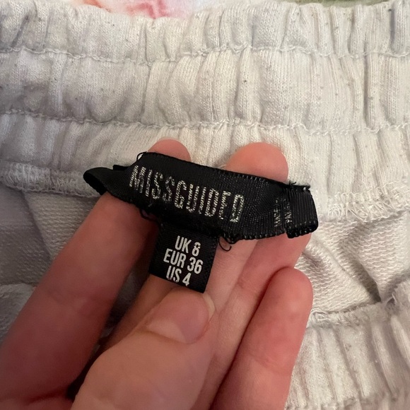 FREE WITH PURCHASE! Missguided white sweat shorts - Picture 3 of 4